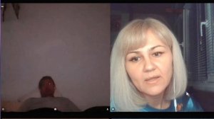 Рассказывает байки и сам верит