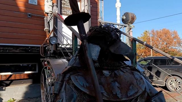 Дом с самолётом