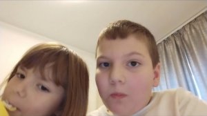 Пробуем мороженое с шариками