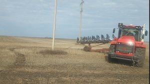 Осенняя пахота зяби.