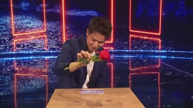 Секрет фокуса Волшебная Роза смотреть онлайн