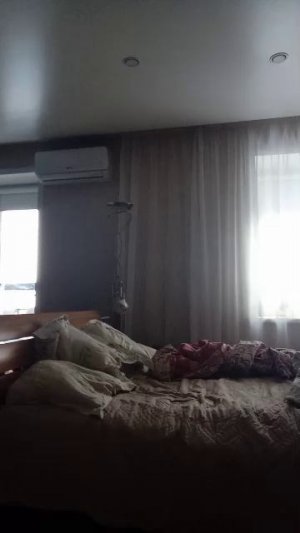 Разговариваем и я делаю уроки