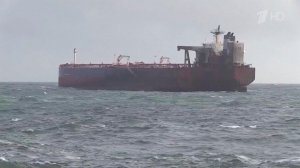 У берегов Болгарии терпит бедствие танкер "Кайрос", который неделю назад атаковали украинские катера