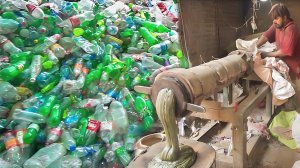 Как изготовить пластиковую веревку из отходов пластика. Индия