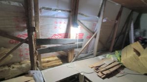 Занесла Свете гостинцы на работу/Алексей утепляет второй этаж