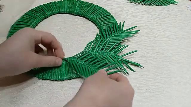 Рождественский венок из бумажной лозы. смотреть онлайн