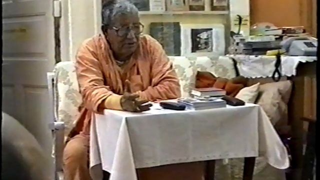 Srila B.S. Govinda Maharaj - Kolkata Math, Early Dec 1999, Parts 1+2 (Walk & Lecture) | #102