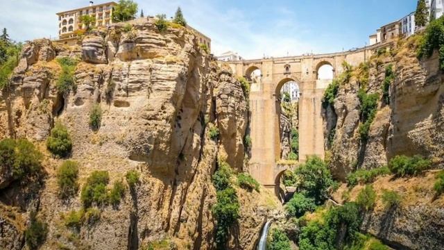 Мост через ущелье