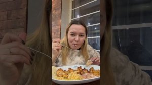 Крылышки на гриле, булгур с овощами. Обед в кафе. Мукбанг #еда# вкусно