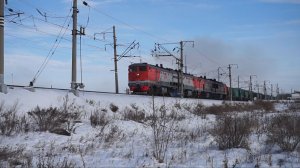 Тепловозы 2ТЭ10М-3389 и 2ТЭ10У-0460. Двойная тяга берёт разбег. Звук 10Д100.