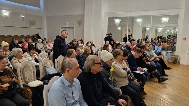 Встреча жителей Варавино-Фактория по поводу ЖК Тетрис с застройщиком и мэром