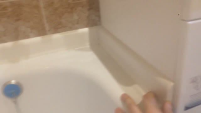 Как и чем заделать стык между ванной и стеной. Ремонт своими руками