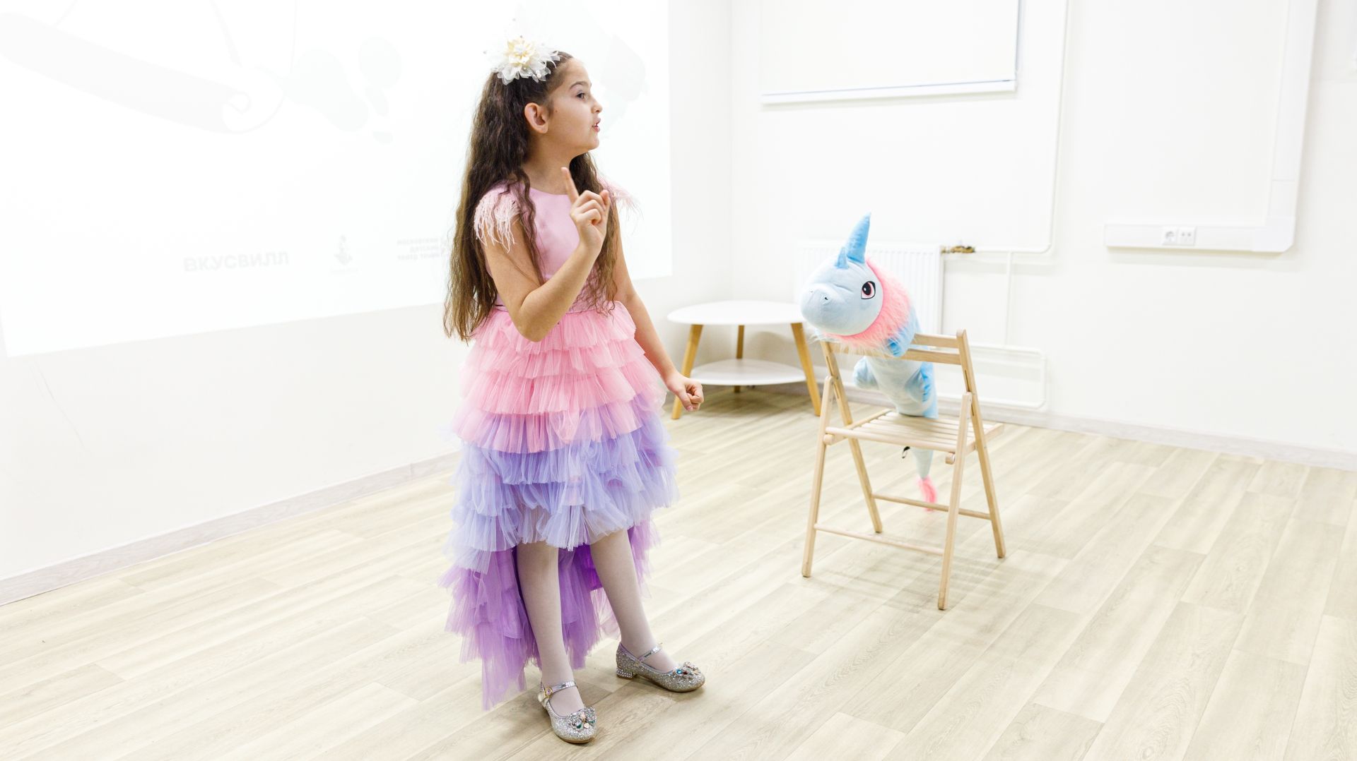 "Сказка". Автор: Яна МКР. Читает: Арина Коноваленко, 8 лет смотреть онлайн