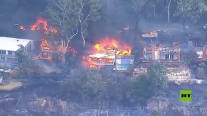 حرائق الغابات تلتهم 12 منزلا في أستراليا