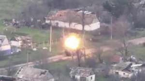 ВС РФ нанесли массированные удары по военным объектам на Украине.