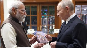 В.В. Путин получил книгу "Бхагавад-Гита как она есть" 4 декабря 2025