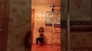 Яркий худи, дабл бабл, ребята скорее подписывайтесь на канал!