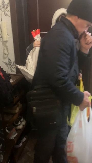 Встречаю дочку и мужа🛍️