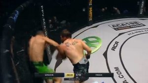 👊Александр Грозин крайне эстетично отправляет Фелипе Фроеса в нокаут во 2 раунде