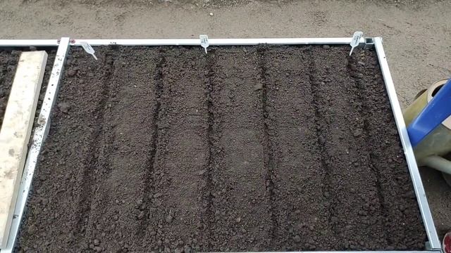 9-Дача.Теплица .. заполняем грядки .3часть(01.05.-03.05.21)