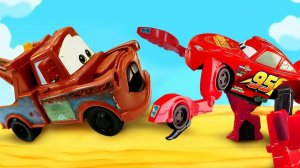 МУЛЬТИКИ ПРО МАШИНКИ 🚗 МОЛНИЯ МАКВИН И МЭТР ОТПРАВЛЯЮТСЯ В ДАЛЕКОЕ ПУТЕШЕСТВИЕ НА КРАЙ СВЕТА