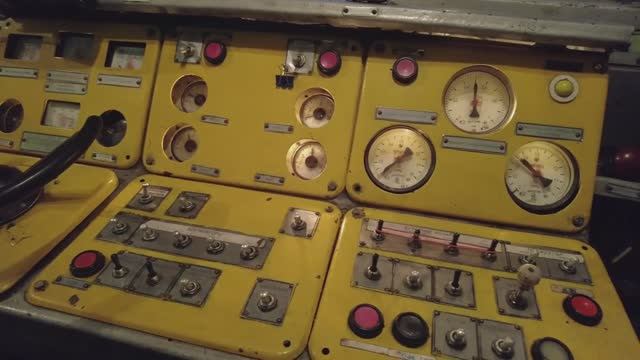 ЖД. Смена идет, локомотивы прут!!! 99/25