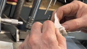 ☝️ Клапана проверяем второй комплект новых запчастей для ГБЦ VOLKSWAGEN Polo Двигатель CWVA 2017г.в.