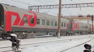 Красноуфимск.ЭП - 20 (015) и фирменный поезд «Урал» 056М Москва — Екатеринбург.