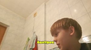 💥прячемся в туалете от девочек ☝️😟😡👈🤬