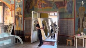 Благодарим всех кто помогал на  Иконостас Престол и Жертвенник.