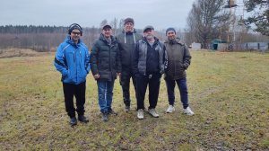 По тарелкам с друзьями.