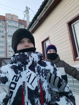 поменялись местами и задаём вопросы про себя