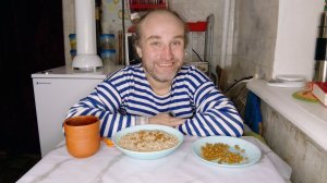 ужин с Рыжулей. мой род должен закончится на мне. мукбанг. обжор. еда на камеру. диета. шизофрения.