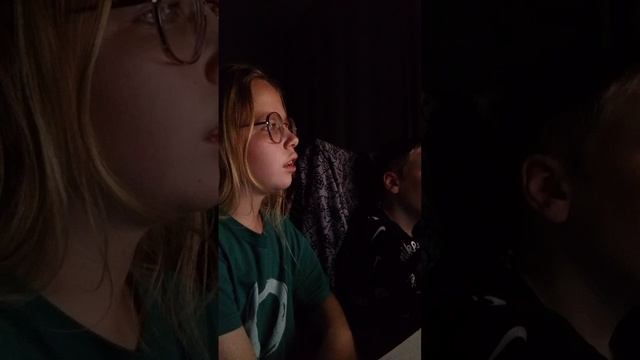 смотрю с братом человека паука " я еще не смотрела а он смотрел" смотреть онлайн