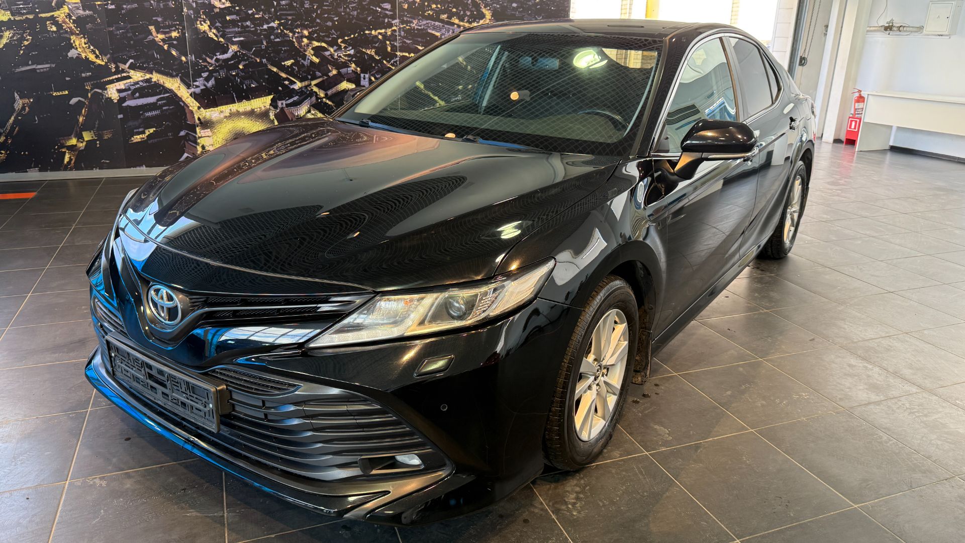 TOYOTA CAMRY 9486 - Вы можете купить в автосалоне АВРОРА Ростов-на-Дону Малиновского 54 Адробь1