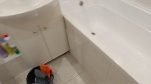 Сияет чистотой.