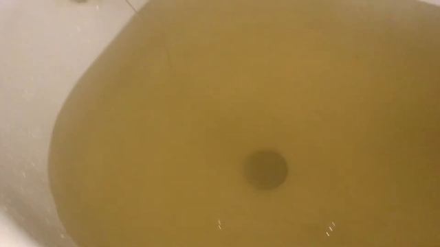 Грязная вода! Не помыться, не помыть посуду, пить опасно!