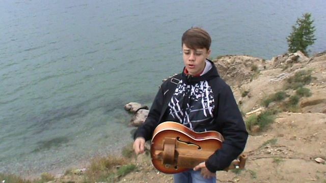 По бережку шел молодой юнош (духовный стих),Фоминых Григорий(колесная лира)о .Ольхон