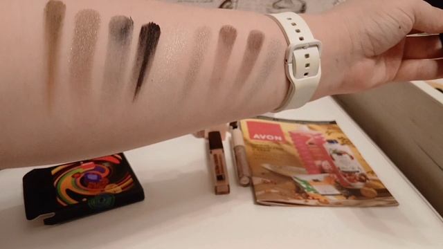 Распаковка заказа Эйвон по каталогу декабря с новогодними новинками 🎄✨ смотреть онлайн