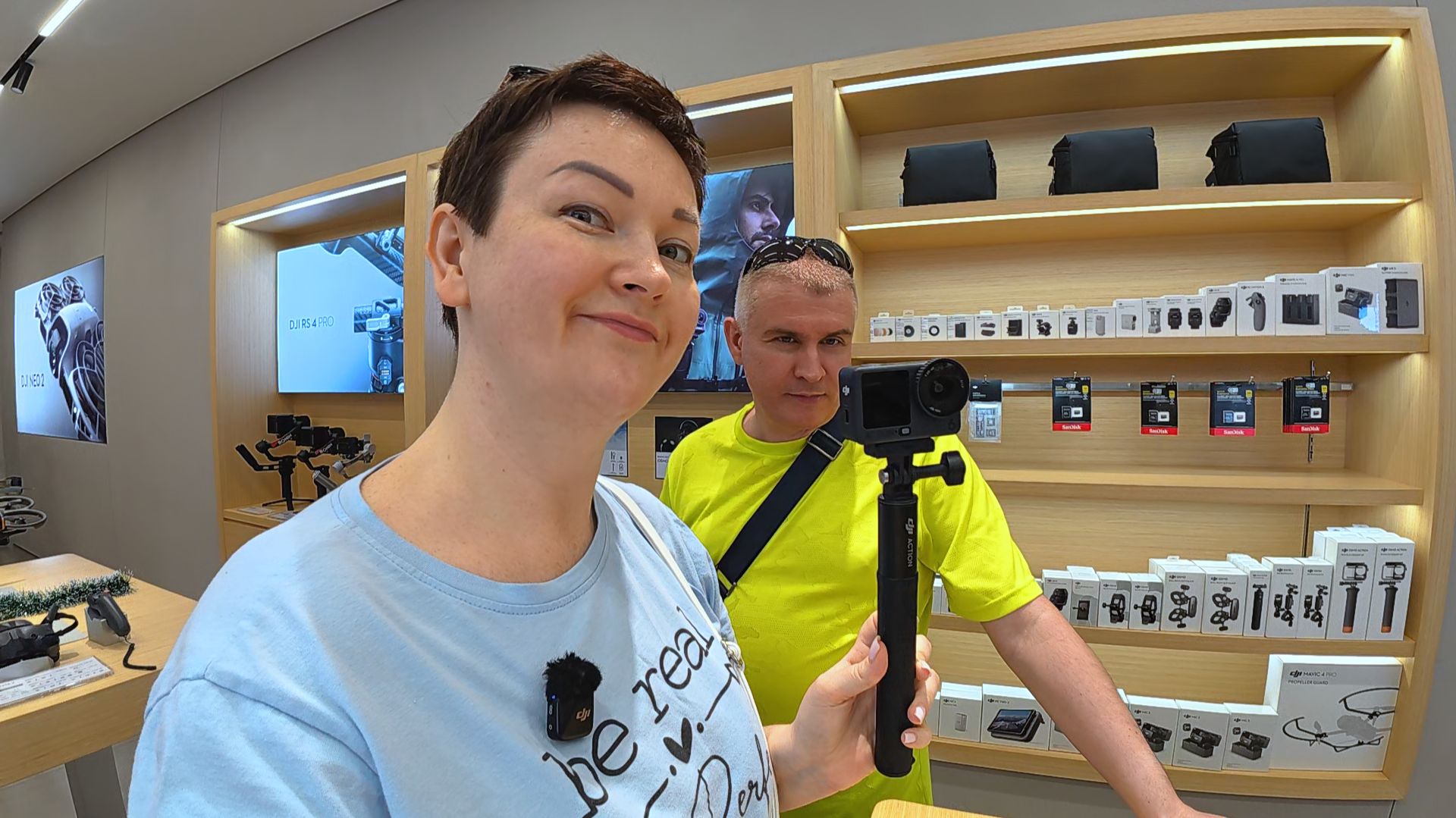 Таиланд живёт в 22 веке! Вован СОБЛАЗНИЛ меня крендельком и выклянчил себе ПОДАРОК! Шоппинг Паттайя