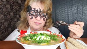 МУКБАНГ"ЛОЖКА БУЛЬОНА И ХВАТИТ С НЕГО" ЕДАНАКАМЕРУ/