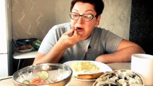 Ох, уж этот одноклассник 🤣/Хочу язык как у жабы😉/Мукбанг килька