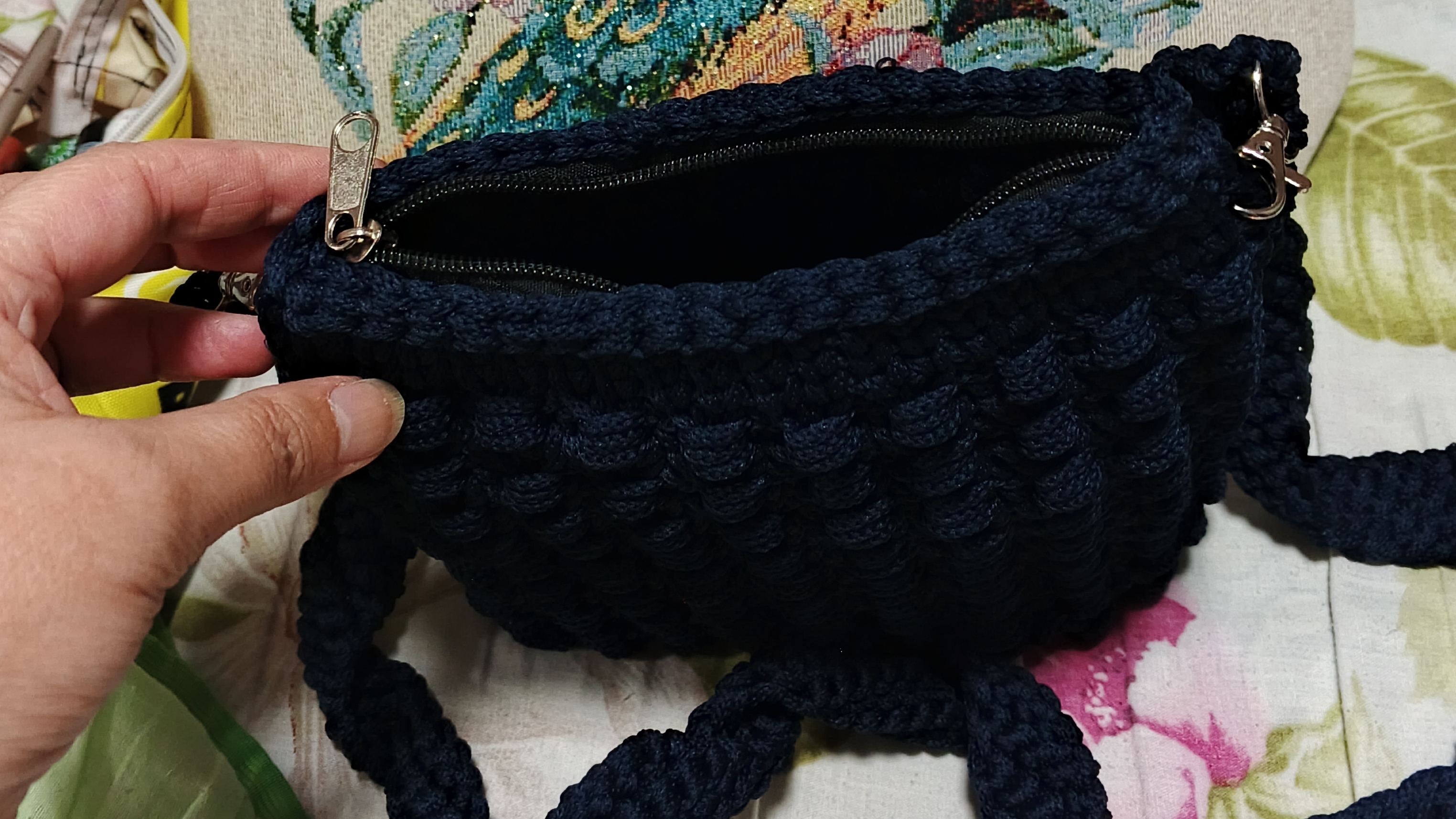 связала сумочку