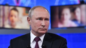 Сотни тысяч россиян обратились к Путину: что происходит в центре подготовки «Итогов года»?