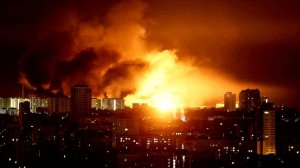 В украинском городе после массированного удара пропал свет, тепло и вода