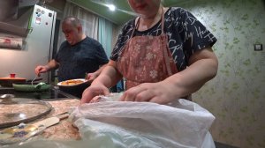 ВЛОГ // ШИКАРНАЯ ПОГОДА / ПРОГУЛКА НА ГОРОДСКУЮ ЁЛКУ / ПОКУПКИ, ЗАКАЗ КУПЕР /  ГОТОВИМ ВМЕСТЕ