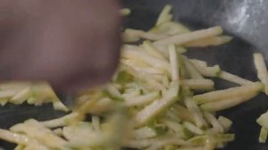 Кемпинг в сильный дождь с моей собакой . 2-комнатная надувная палатка