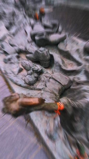 Бесконечная очередь к смерти: смысл мемориала «Трагедия народов»