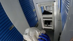 ФОТОГРАФ ОСТАВИЛ нам в контейнере ПОДАРОК на 2000 (В МИРЕ КОНТЕЙНЕРОВ)