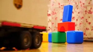 Развивающие машинки — видео для самых маленьких_ Машины-Помощники две серии — Мусоровоз и Трактор